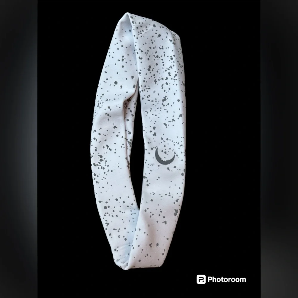 ZYIA White Reflective Light n Tight Headband 676 NWT - Picture 11 of 13